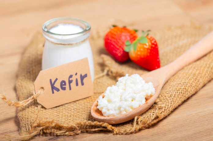 Probiotika So stellen Sie Ihren eigenen Kefir her – Eine einfache Schritt-für-Schritt-Anleitung Probiotika So stellen Sie Ihren eigenen Kefir her – Eine einfache Schritt-für-Schritt-Anleitung
