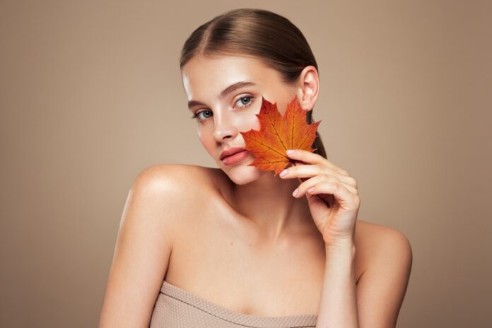 Natürliche Hautpflege im Herbst Effektive Tipps mit Ölen und Kräutern Natürliche Hautpflege im Herbst Effektive Tipps mit Ölen und Kräutern